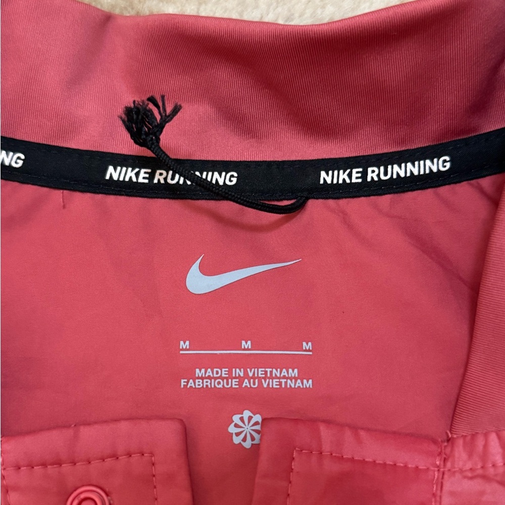 Nike Running magenta pink snap button logo windbreaker women’s size medium - Picture 8 of 13